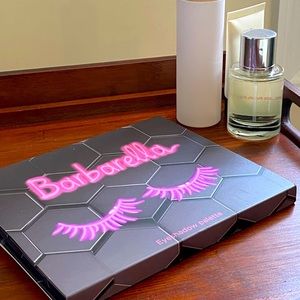 Barbarella eyeshadow pallet